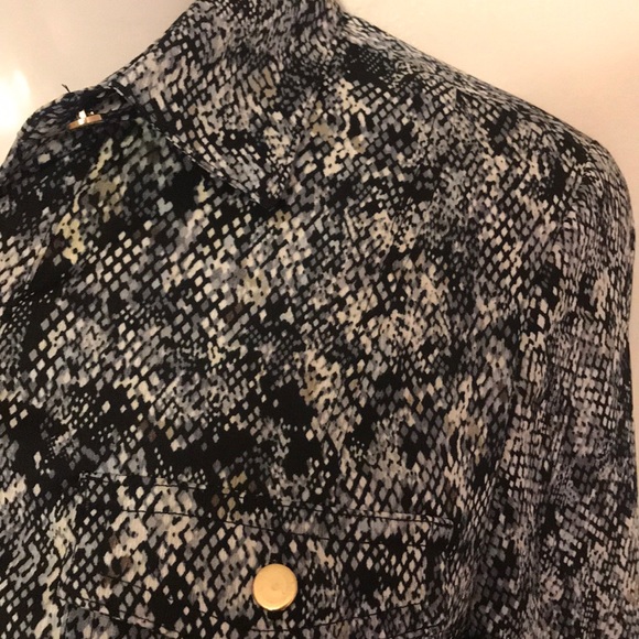 Snake skin Print Blouse - Picture 3 of 4